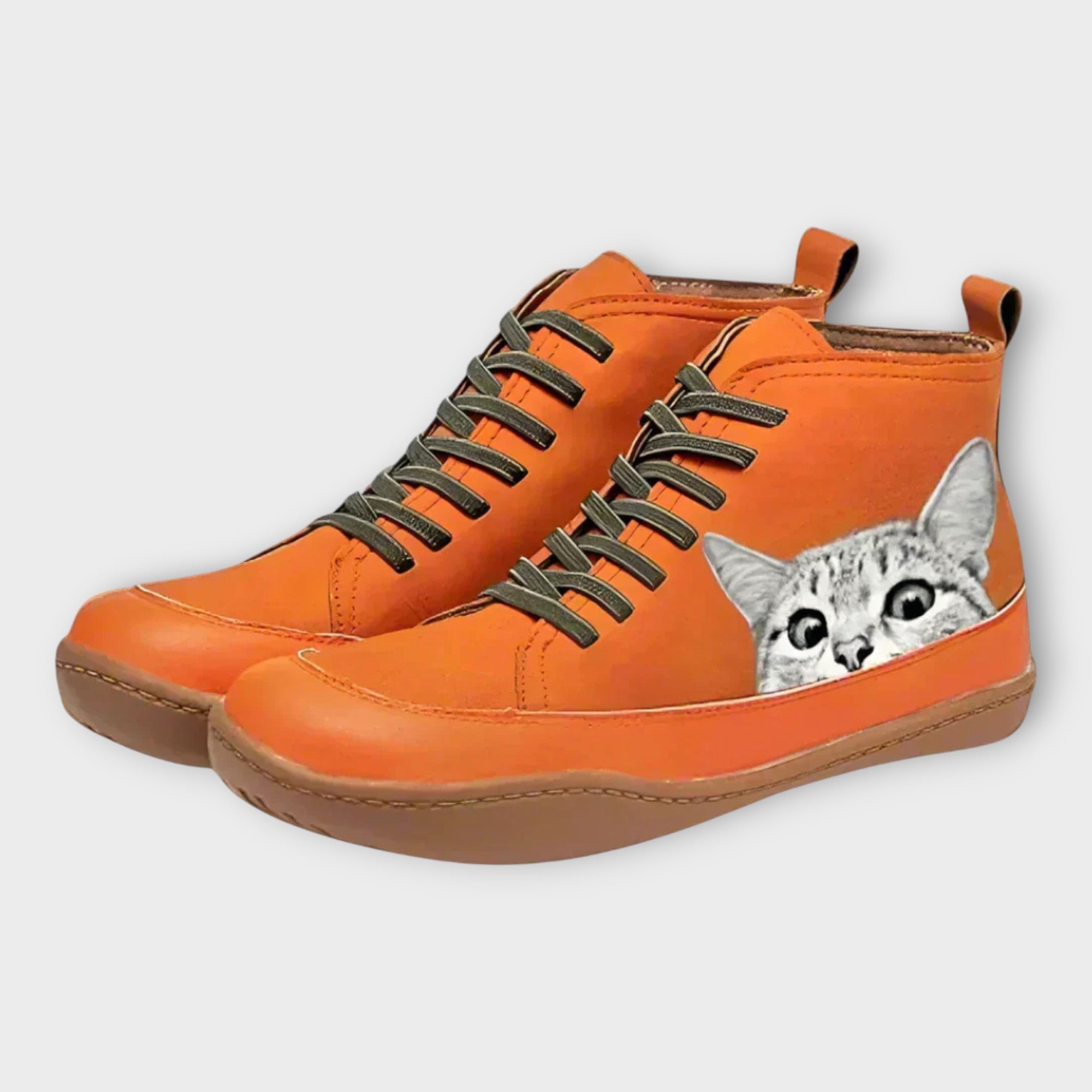 Stylish Sneakers with Discreet Design